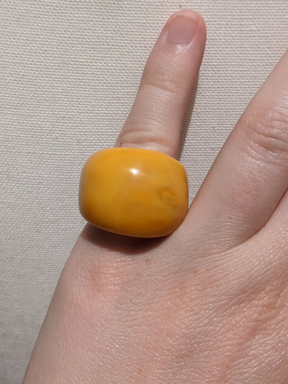 Vintage Butterscotch Swirl Lucite Resin Dome Ring